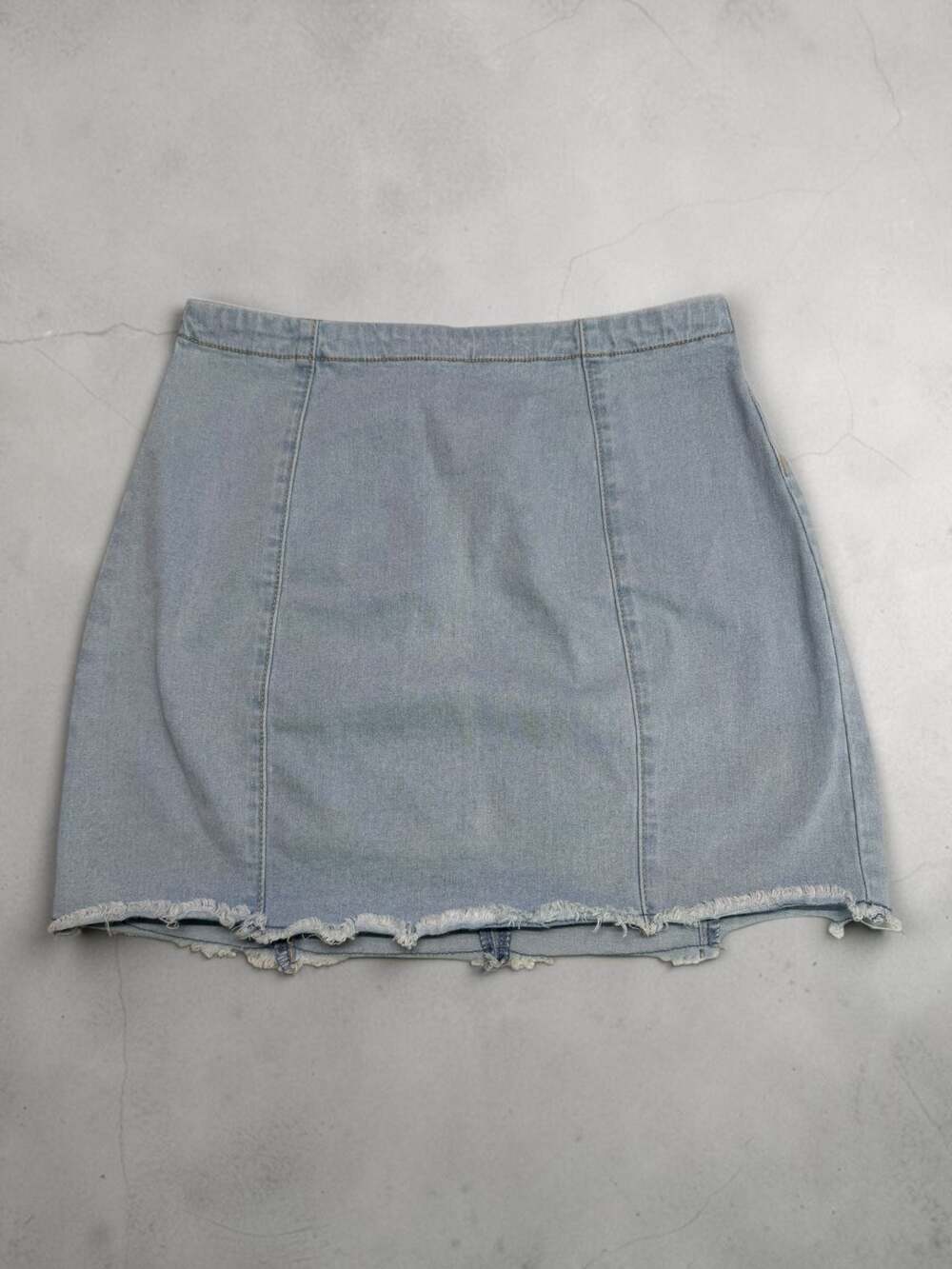 Forever 21 Light Wash Denim Mini Skirt with Frayed Hem and‎ Back Zip - M